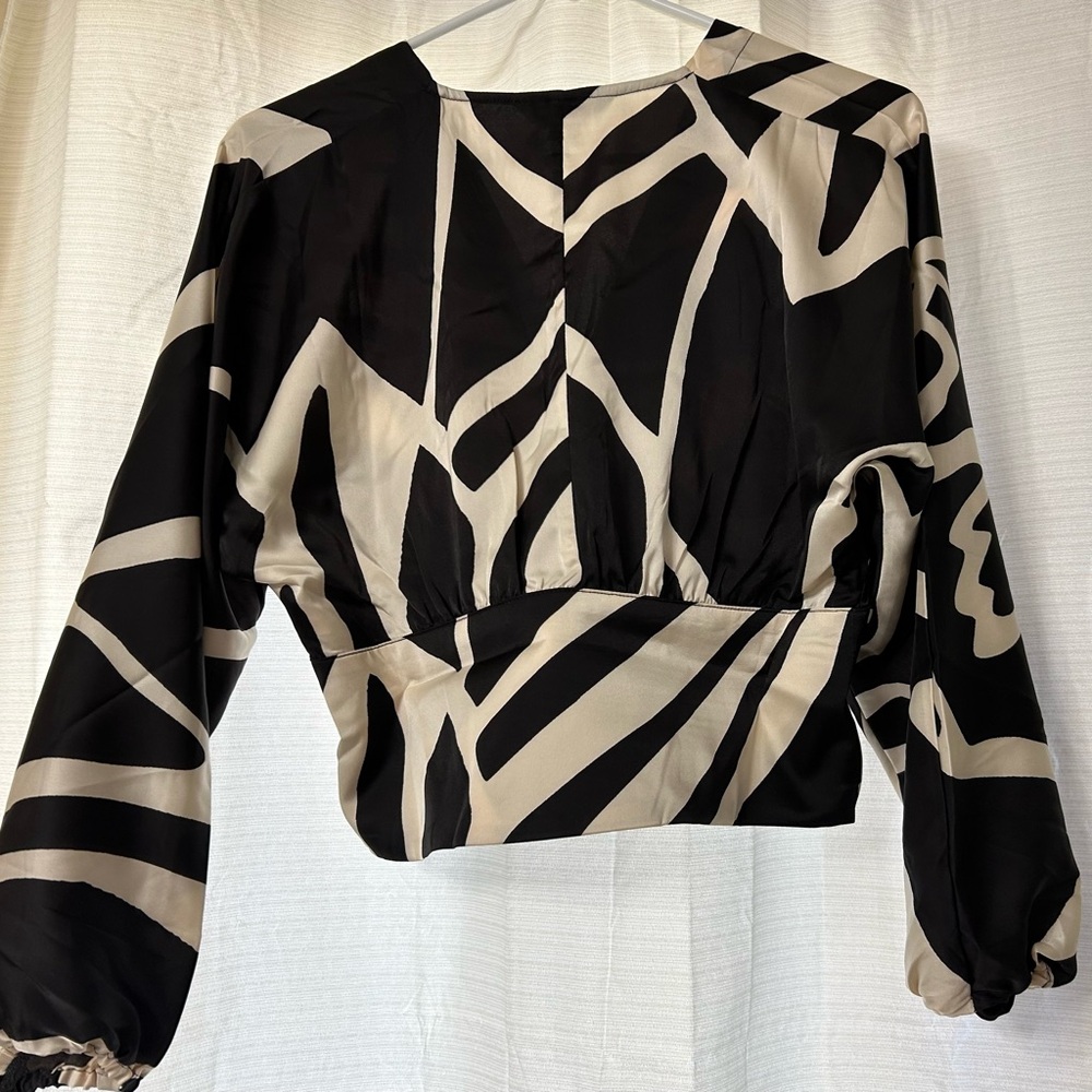 Long sleep Blouse - Picture 2 of 10